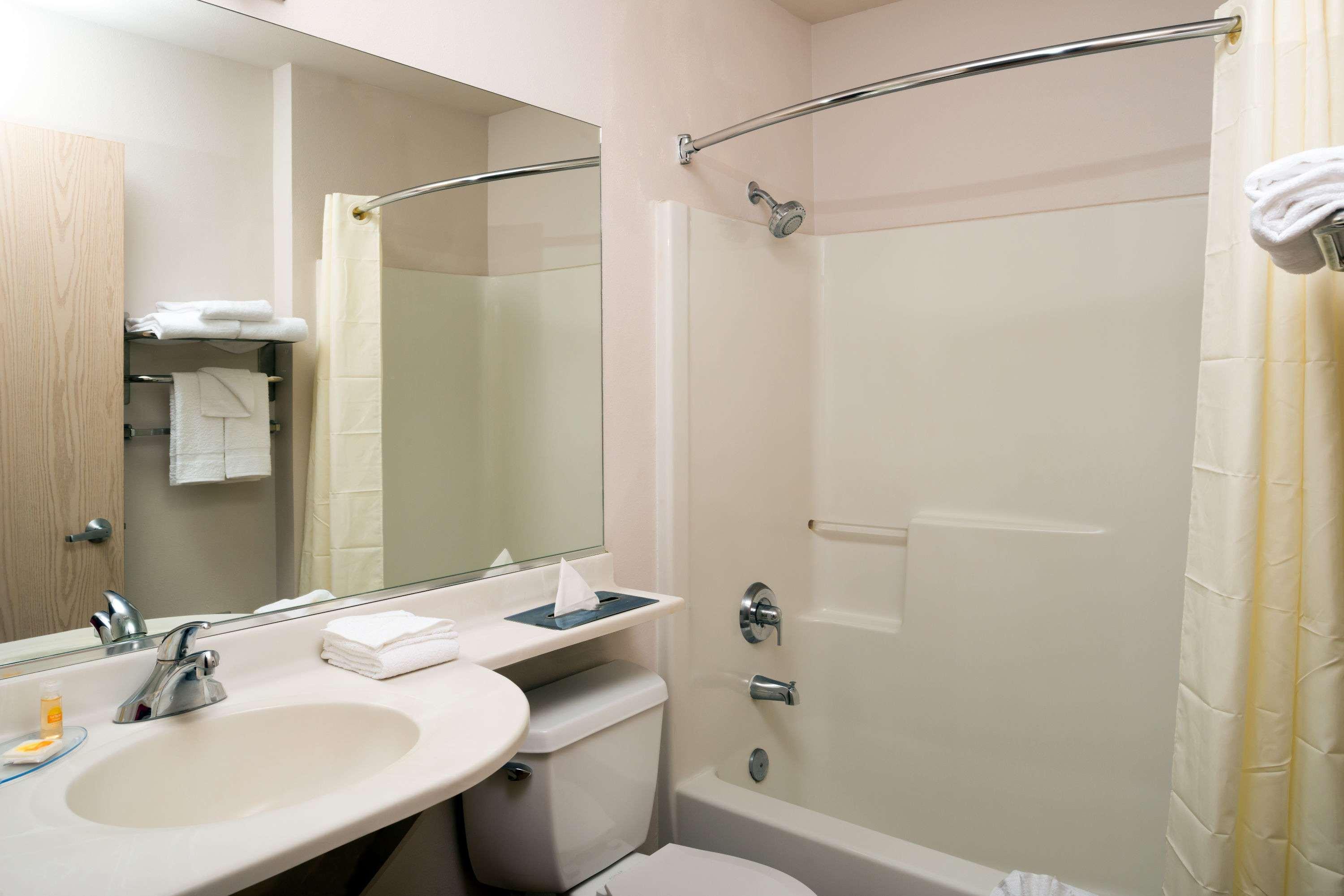 Days Inn & Suites By Wyndham Spokane Airport Airway Heights Esterno foto
