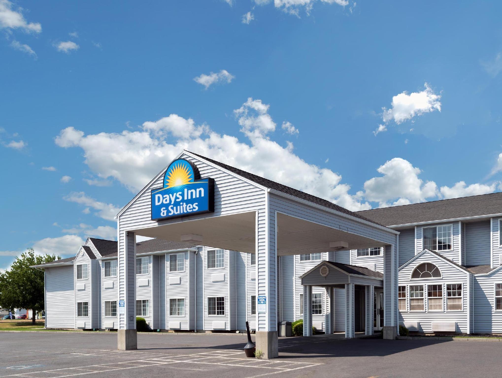 Days Inn & Suites By Wyndham Spokane Airport Airway Heights Esterno foto